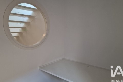 Сasa de 3 dormitorios en alquiler en Sant Just Desvern, Barcelona, Cataluña, Spain № 8311 - foto 19