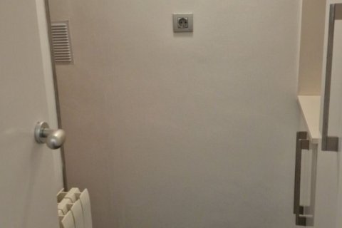 Сasa de 3 dormitorios en alquiler en Sant Just Desvern, Barcelona, Cataluña, Spain № 8311 - foto 6
