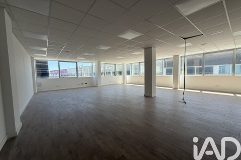 121 sq.m. office for rent in Lleida, Catalonia, Spain № 8308 - photo 8