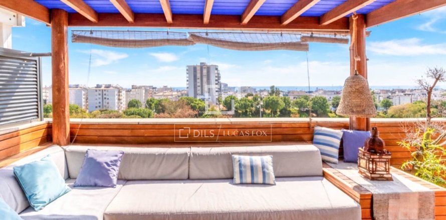 Ático de 4 dormitorios en venta en Sitges, Barcelona, Cataluña, Spain № 6510