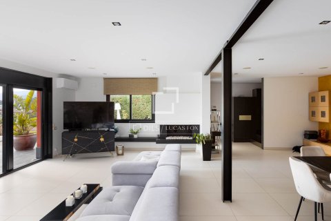 Villa de 5 dormitorios en venta en Cabrils, Barcelona, Cataluña, Spain № 6506 - foto 10
