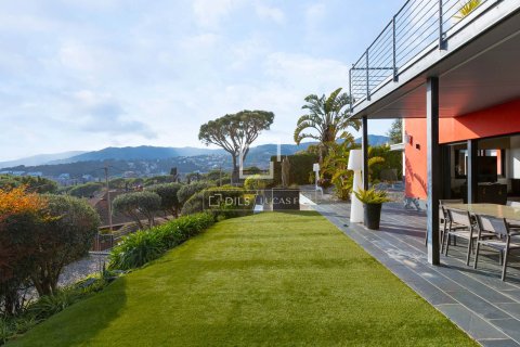 Villa de 5 dormitorios en venta en Cabrils, Barcelona, Cataluña, Spain № 6506 - foto 28