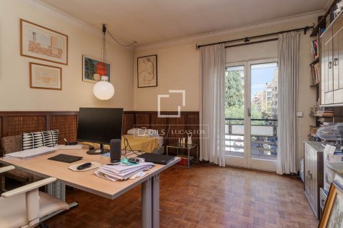Apartamento de 6 dormitorios en venta en Barcelona, Cataluña, Spain № 6504 - foto 22