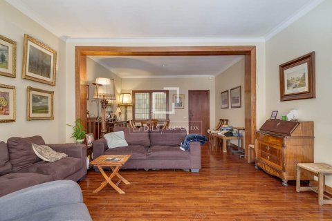 Apartamento de 6 dormitorios en venta en Barcelona, Cataluña, Spain № 6504 - foto 3