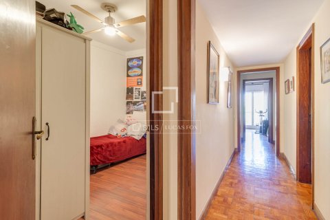 Apartamento de 6 dormitorios en venta en Barcelona, Cataluña, Spain № 6504 - foto 28