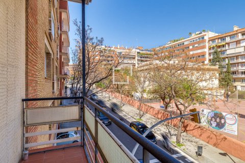 Apartamento de 6 dormitorios en venta en Barcelona, Cataluña, Spain № 6504 - foto 25