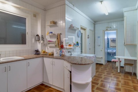 Apartamento de 6 dormitorios en venta en Barcelona, Cataluña, Spain № 6504 - foto 20
