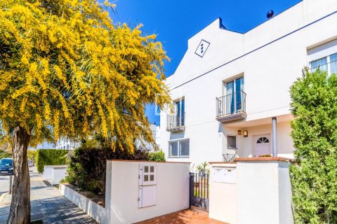 Villa de 4 dormitorios en venta en Sitges, Barcelona, Cataluña, Spain № 6509