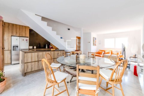 Villa de 4 dormitorios en venta en Sitges, Barcelona, Cataluña, Spain № 6509 - foto 3