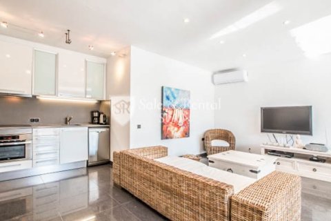 Сasa de 4 dormitorios en venta en Lloret de Mar, Gerona, Cataluña, Spain № 6677 - foto 4