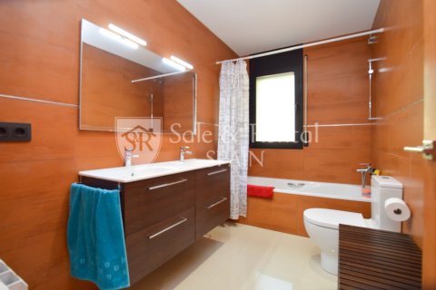 Купить дом в Санта-Сусанна, Испания с 5 спален, 226м², № 6680 - фото 21