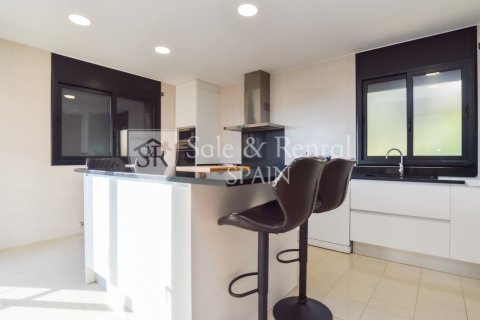 Купить дом в Санта-Сусанна, Испания с 5 спален, 226м², № 6680 - фото 9
