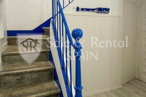 Сasa de 4 dormitorios en venta en Blanes, Gerona, Cataluña, Spain № 6679 - foto 20