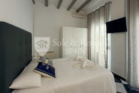 Сasa de 4 dormitorios en venta en Blanes, Gerona, Cataluña, Spain № 6679 - foto 10