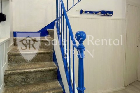 Сasa de 4 dormitorios en venta en Blanes, Gerona, Cataluña, Spain № 6679 - foto 6