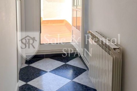 Сasa de 4 dormitorios en venta en Blanes, Gerona, Cataluña, Spain № 6679 - foto 23