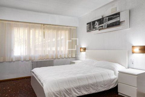 Villa de 14 dormitorios en venta en Sant Andreu de Llavaneres, Barcelona, Cataluña, Spain № 3808 - foto 30
