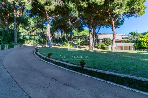 Villa de 14 dormitorios en venta en Sant Andreu de Llavaneres, Barcelona, Cataluña, Spain № 3808 - foto 6