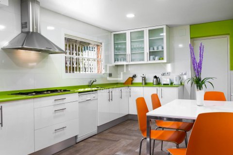 Villa de 14 dormitorios en venta en Sant Andreu de Llavaneres, Barcelona, Cataluña, Spain № 3808 - foto 21