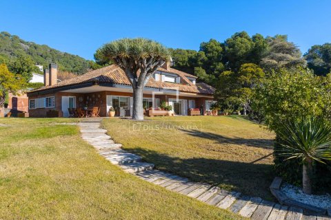5 bedrooms villa for sale in Premia De Dalt, Barcelona, Catalonia, Spain № 3805 - photo 3