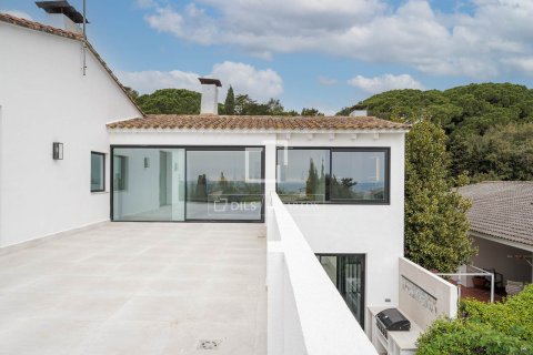 Villa de 8 dormitorios en venta en Sant Andreu de Llavaneres, Barcelona, Cataluña, Spain № 3806 - foto 28