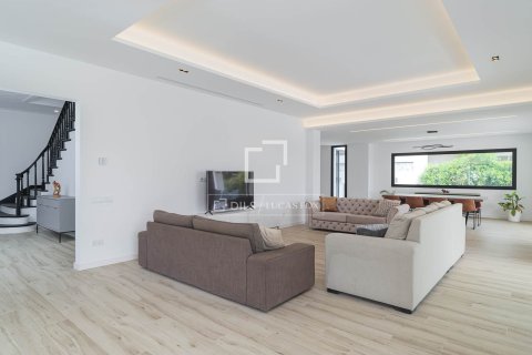 Villa de 8 dormitorios en venta en Sant Andreu de Llavaneres, Barcelona, Cataluña, Spain № 3806 - foto 19