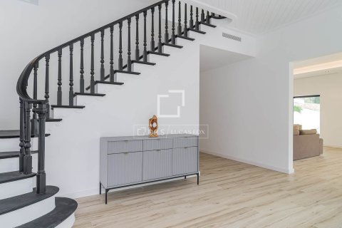 Villa de 8 dormitorios en venta en Sant Andreu de Llavaneres, Barcelona, Cataluña, Spain № 3806 - foto 10