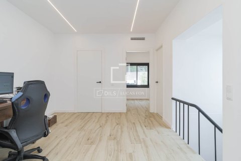 Villa de 8 dormitorios en venta en Sant Andreu de Llavaneres, Barcelona, Cataluña, Spain № 3806 - foto 21