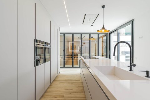 Villa de 8 dormitorios en venta en Sant Andreu de Llavaneres, Barcelona, Cataluña, Spain № 3806 - foto 3