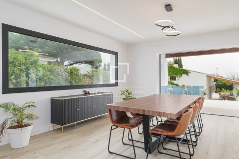 Villa de 8 dormitorios en venta en Sant Andreu de Llavaneres, Barcelona, Cataluña, Spain № 3806 - foto 14