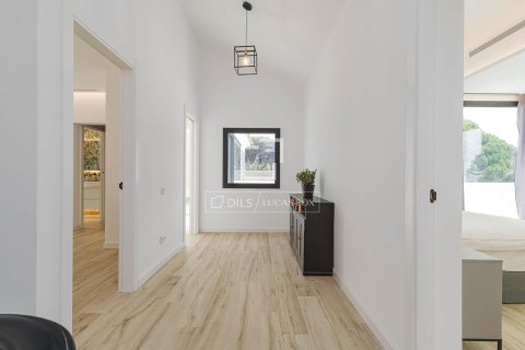 Villa de 8 dormitorios en venta en Sant Andreu de Llavaneres, Barcelona, Cataluña, Spain № 3806 - foto 27