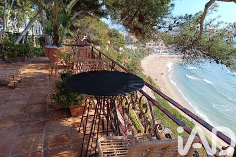 6 bedrooms house for sale in Roda de Berà, Tarragona, Catalonia, Spain № 7371 - photo 29