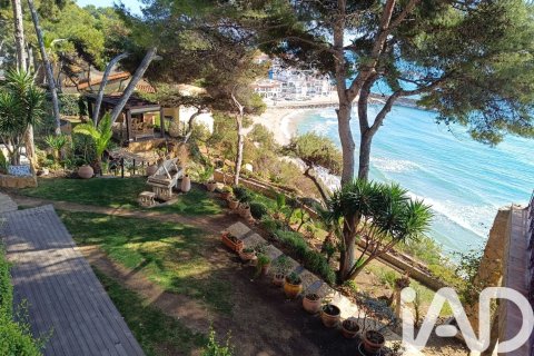 6 bedrooms house for sale in Roda de Berà, Tarragona, Catalonia, Spain № 7371 - photo 9