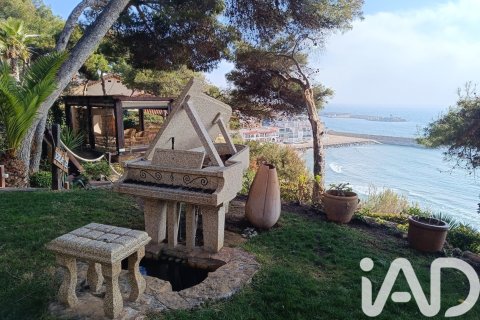 6 bedrooms house for sale in Roda de Berà, Tarragona, Catalonia, Spain № 7371 - photo 5