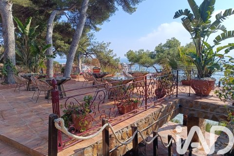 6 bedrooms house for sale in Roda de Berà, Tarragona, Catalonia, Spain № 7371 - photo 23