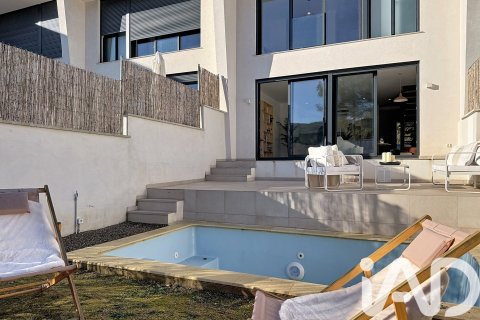 4 bedrooms apartment for sale in Sant Pere de Ribes, Barcelona, Catalonia, Spain № 7373 - photo 8
