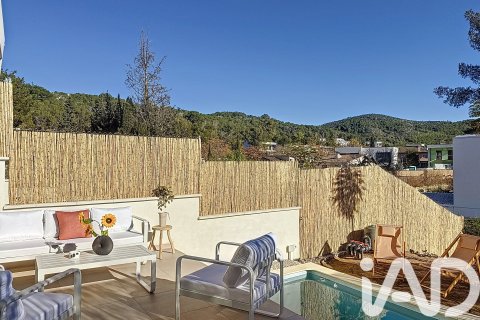 Apartamento de 4 dormitorios en venta en Sant Pere de Ribes, Barcelona, Cataluña, Spain № 7373
