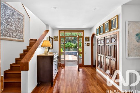 Купить дом в Сан-Андреу-де-Льяванерес, Испания с 8 спален, 500м², № 7372 - фото 15