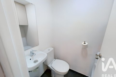 4 bedrooms apartment for sale in Barcelona, Catalonia, Spain № 7374 - photo 17