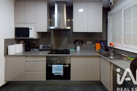 4 bedrooms apartment for sale in Barcelona, Catalonia, Spain № 7374 - photo 27