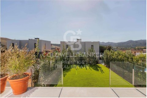 Casa adosada de 4 dormitorios en venta en Santa Cristina d'Aro, Gerona, Cataluña, Spain № 5954 - foto 4