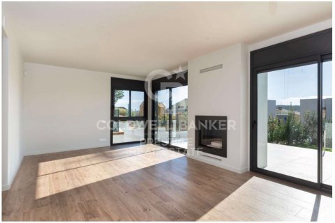 Casa adosada de 4 dormitorios en venta en Santa Cristina d'Aro, Gerona, Cataluña, Spain № 5954 - foto 2
