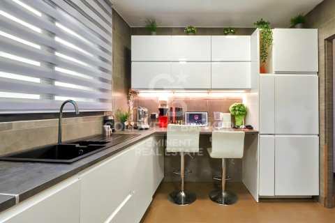 Dúplex de 4 dormitorios en venta en Vallirana, Barcelona, Cataluña, Spain № 5362 - foto 14