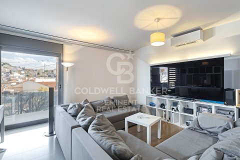 Dúplex de 4 dormitorios en venta en Vallirana, Barcelona, Cataluña, Spain № 5362 - foto 6