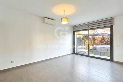 Dúplex de 4 dormitorios en venta en Vallirana, Barcelona, Cataluña, Spain № 5362 - foto 10