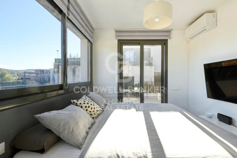 Dúplex de 4 dormitorios en venta en Vallirana, Barcelona, Cataluña, Spain № 5362 - foto 18