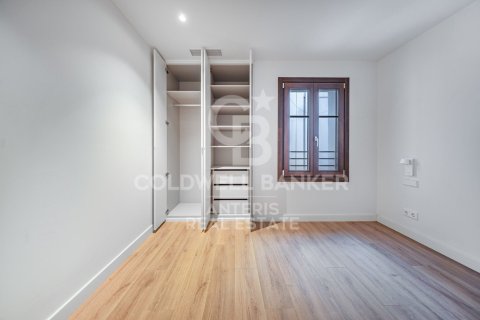 Ático de 3 dormitorios en venta en Barcelona, Cataluña, Spain № 5363 - foto 16