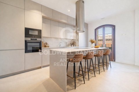 Ático de 3 dormitorios en venta en Barcelona, Cataluña, Spain № 5363 - foto 4