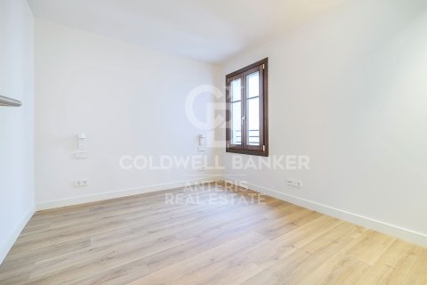 Ático de 3 dormitorios en venta en Barcelona, Cataluña, Spain № 5363 - foto 23