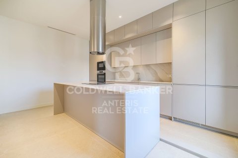 Ático de 3 dormitorios en venta en Barcelona, Cataluña, Spain № 5363 - foto 6